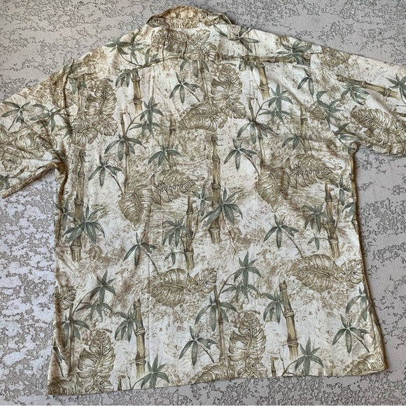 Hawaiian Shirt - Picture 5 of 5